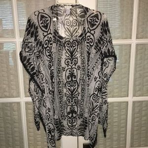 Chico’s no size shawl beaded beige/black